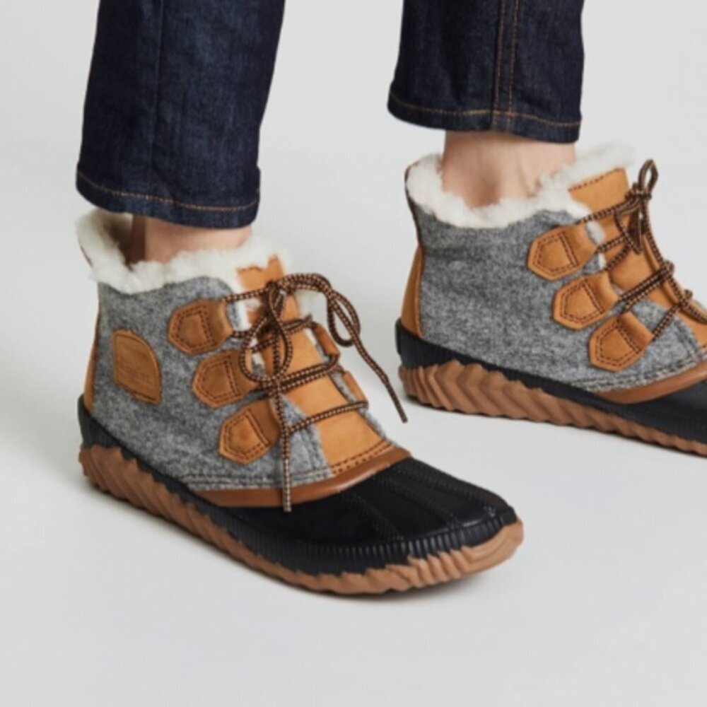 Sorel Gray, Black & Tan Women's Winter Boots